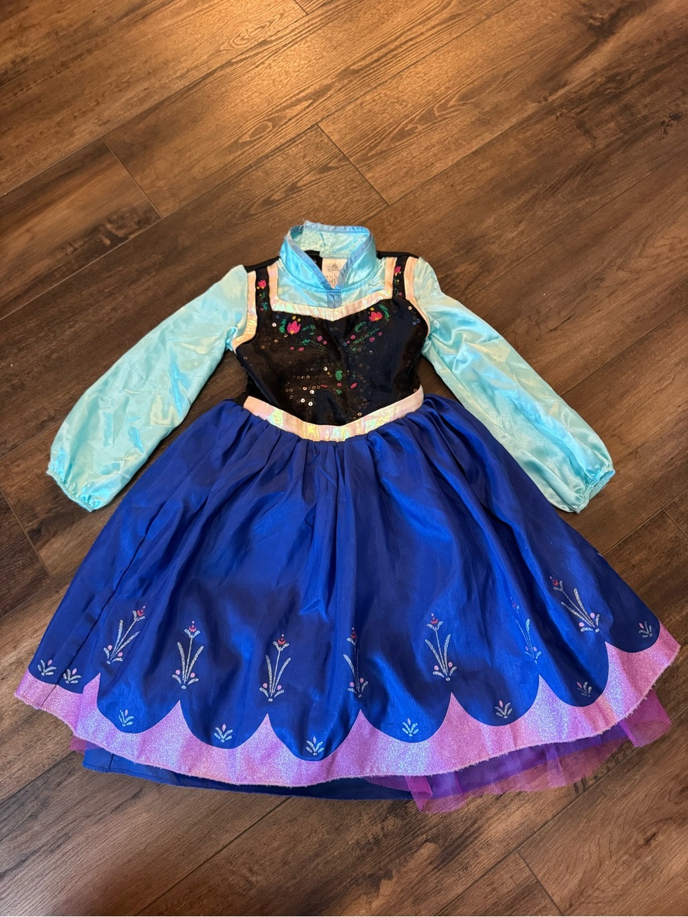 Disney Store Frozen Anna costume dress size 4